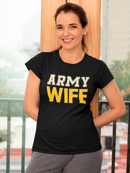 Army Wife Women's T-shirt