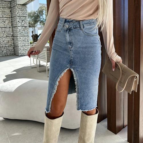 Women's Chic Denim Skirt With Front Slit